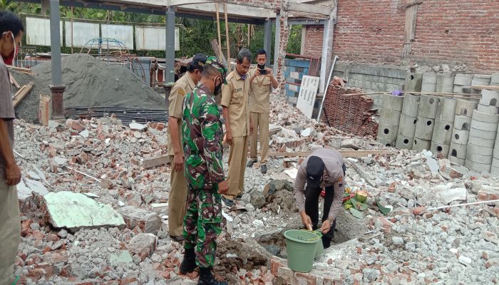 Peletakan Batu pertama pembangunan Gedung balai Kemasyarakatan 01